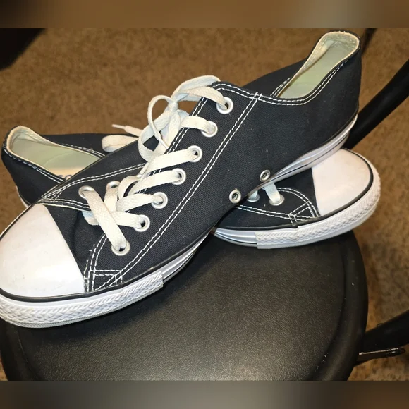 Converse Black and White Sneakers - Picture 6 of 7